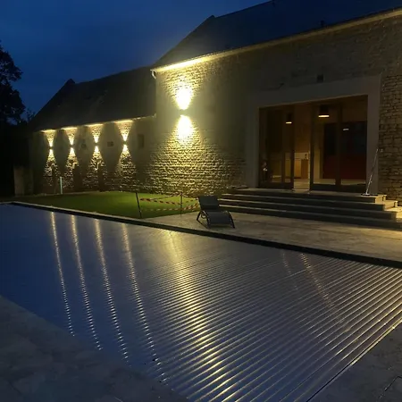 Manor In Normandy With And Pool, Cleaning Included Dom wakacyjny *